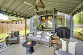 Lakefront Oasis with Patio in Hot Springs, Arkansas!